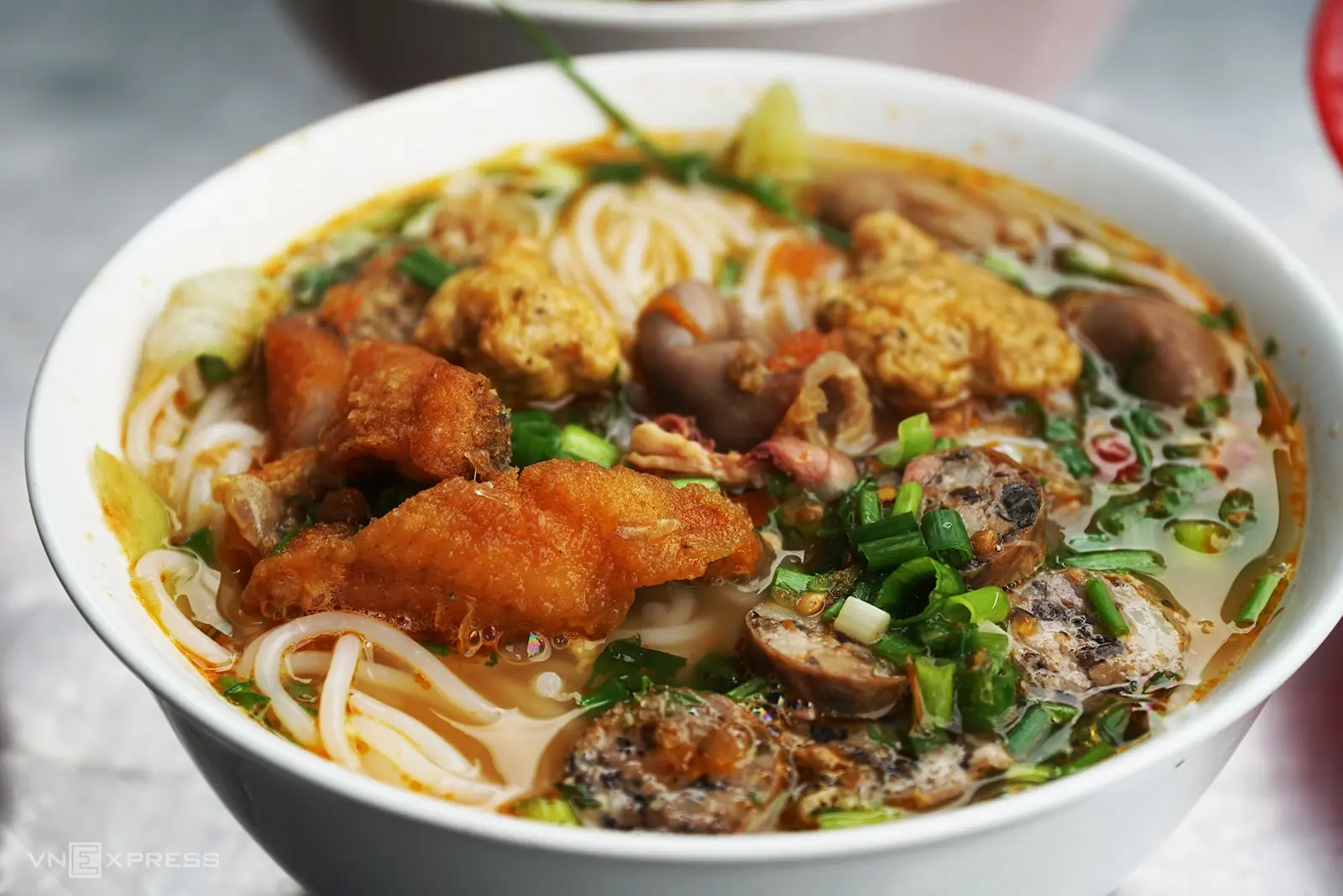 Khám Phá Top 24 Quán Bún Ngon Hải Phòng Không Thể Bỏ Qua