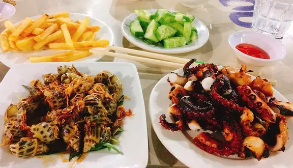 Nhà hàng hải sản Huế Diên Trường Quán