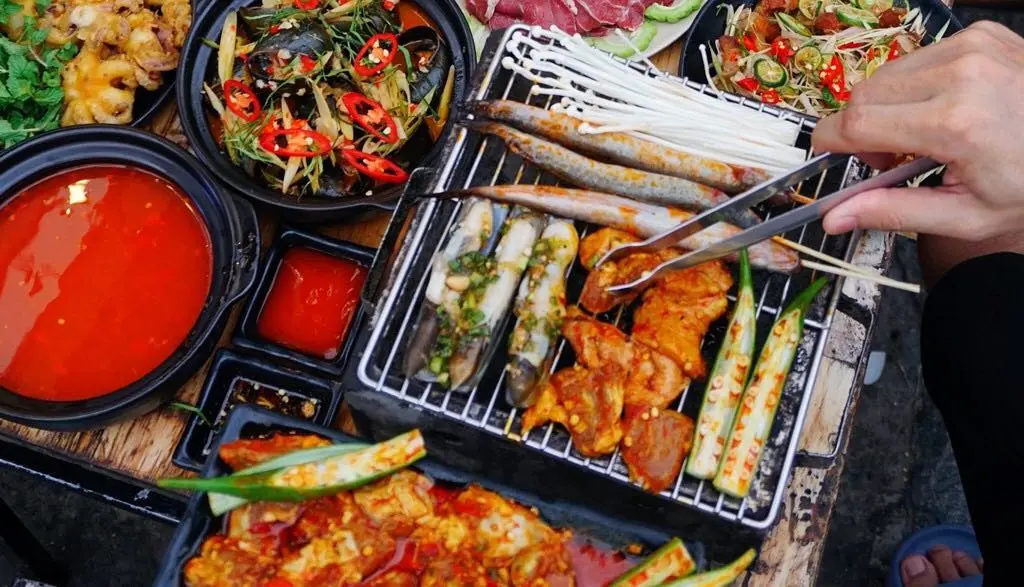 MỌI - Lẩu & Nướng MỌI - Lẩu & Nướng