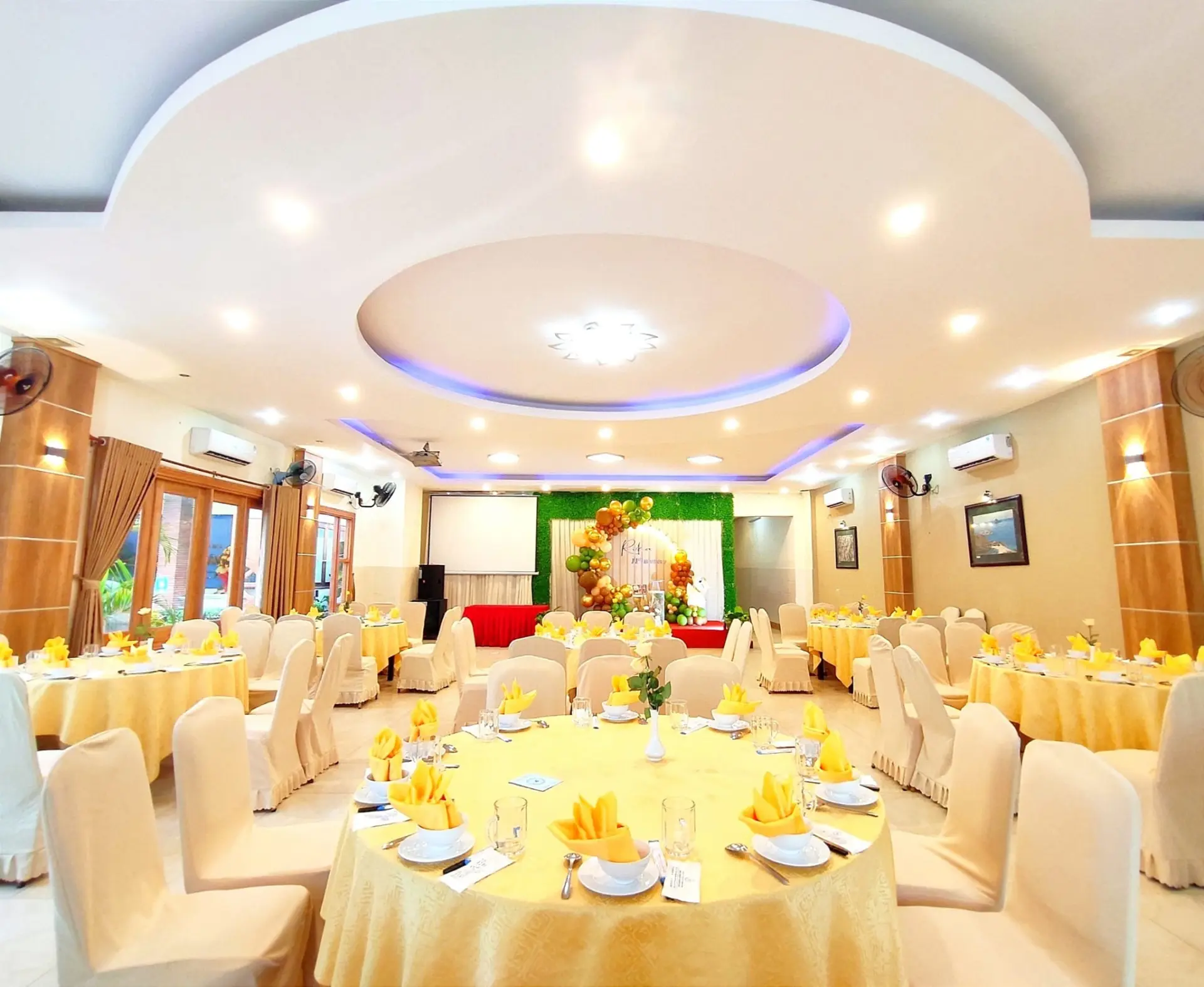 nhà hàng sang trọng tại nha trang nhà hàng sang trọng tại nha trang