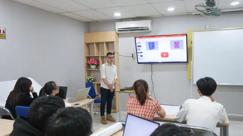 khóa học thiết kế đồ họa ngắn hạn Đà Nẵng