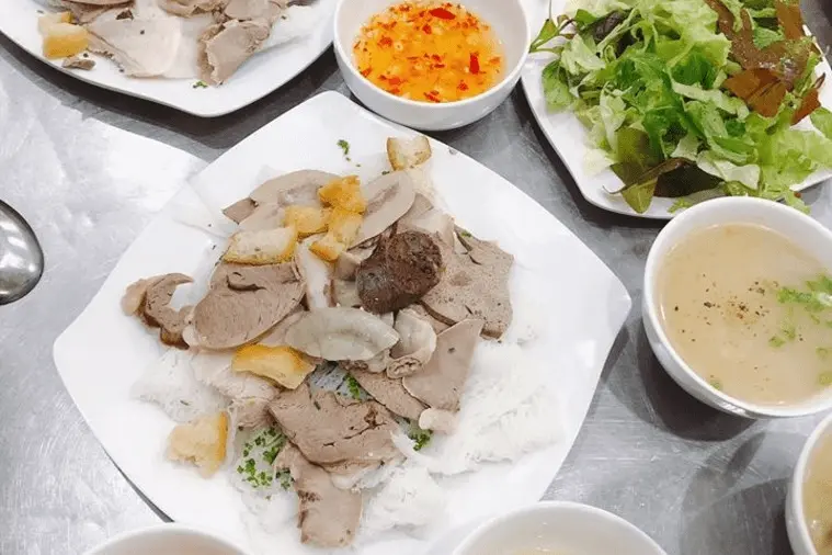 ăn sáng Quy Nhơn Bánh Hỏi Cháo Lòng Mẫn