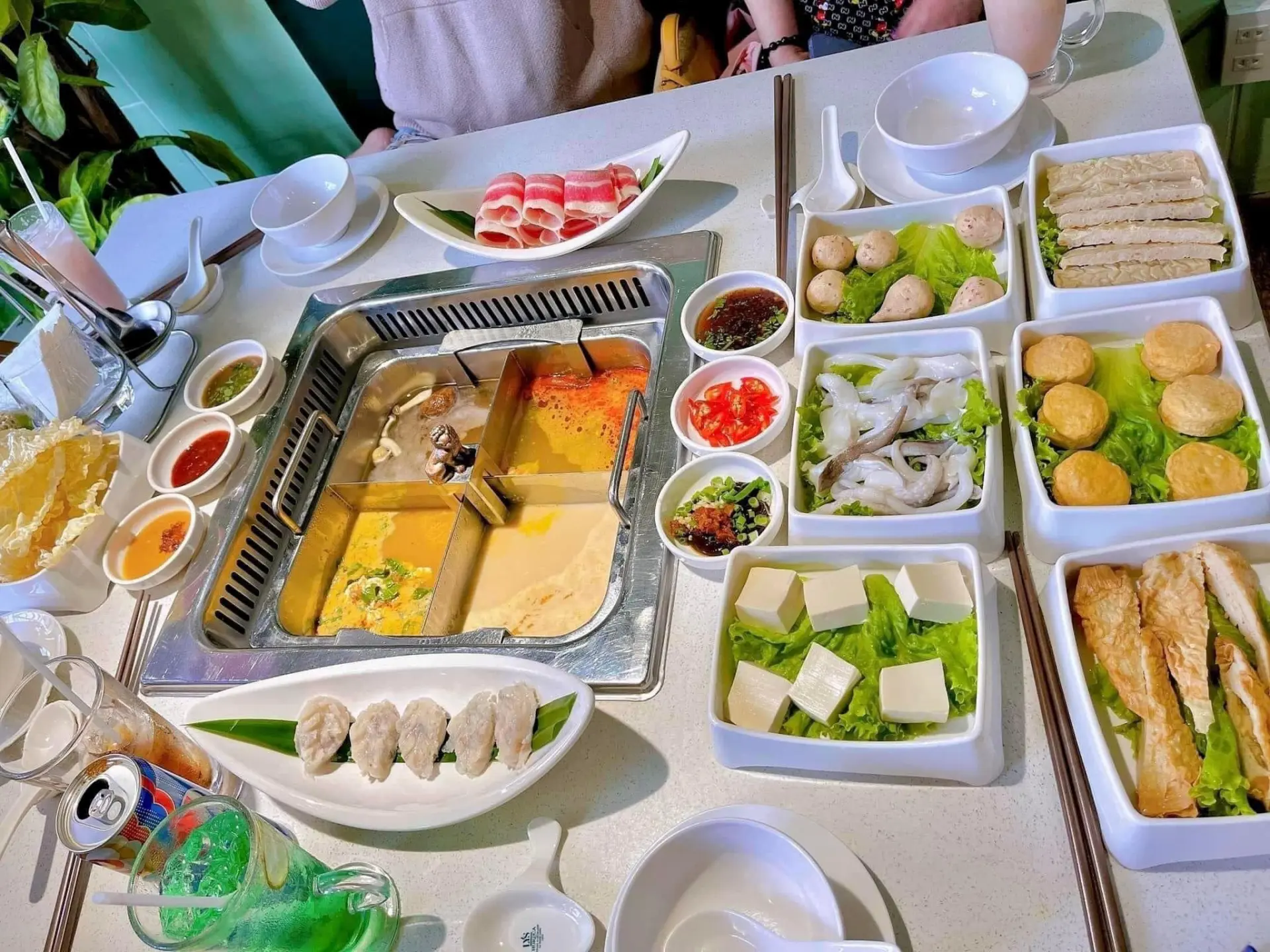 ăn tối đà lạt Nhà hàng Lẩu Mà La