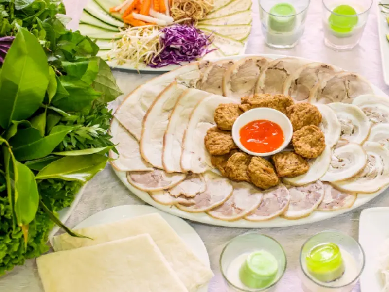banh-trang-cuon-thit-heo-da-nang-7 Quán Hoàng Tín