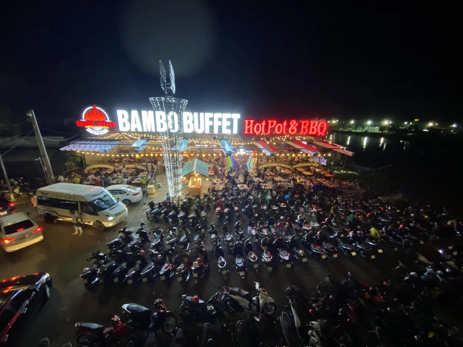 buffet hải sản Cần Thơ BAMBO Buffet