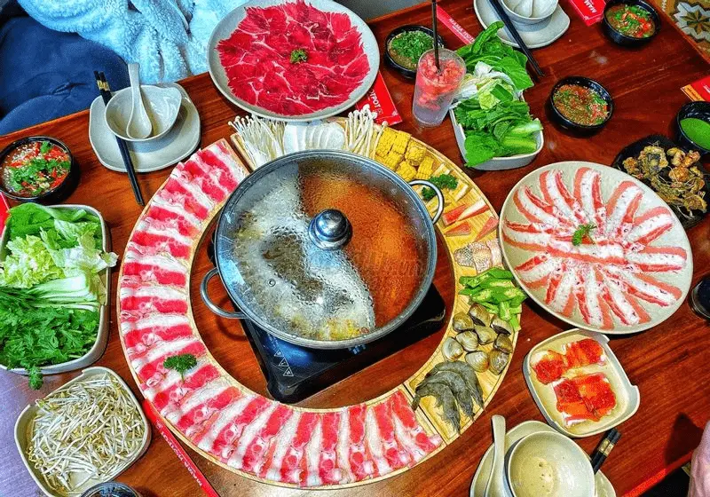 buffet ở Vinh với menu đa dạng