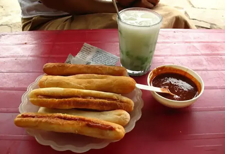 Top 12 Quán Ăn Vặt Hải Phòng Mà Bạn Không Thể Bỏ Qua