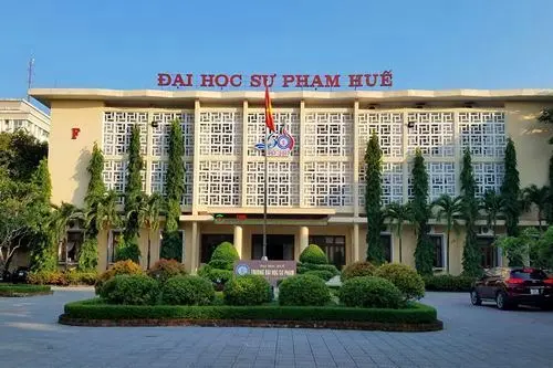 đào tạo cử nhân tài năng