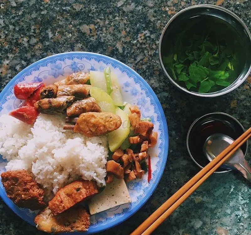 địa điểm cơm trưa hải phòng