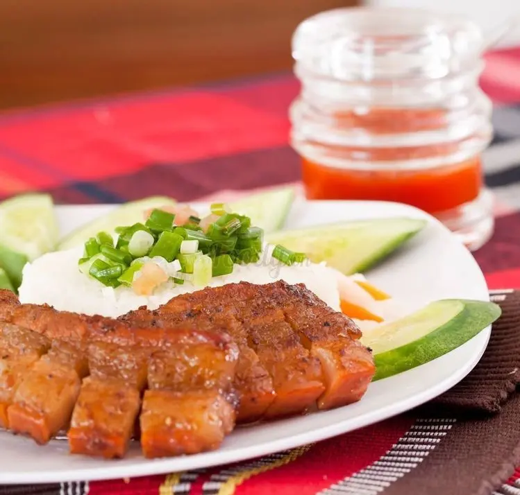 quán mì quảng Sài Gòn