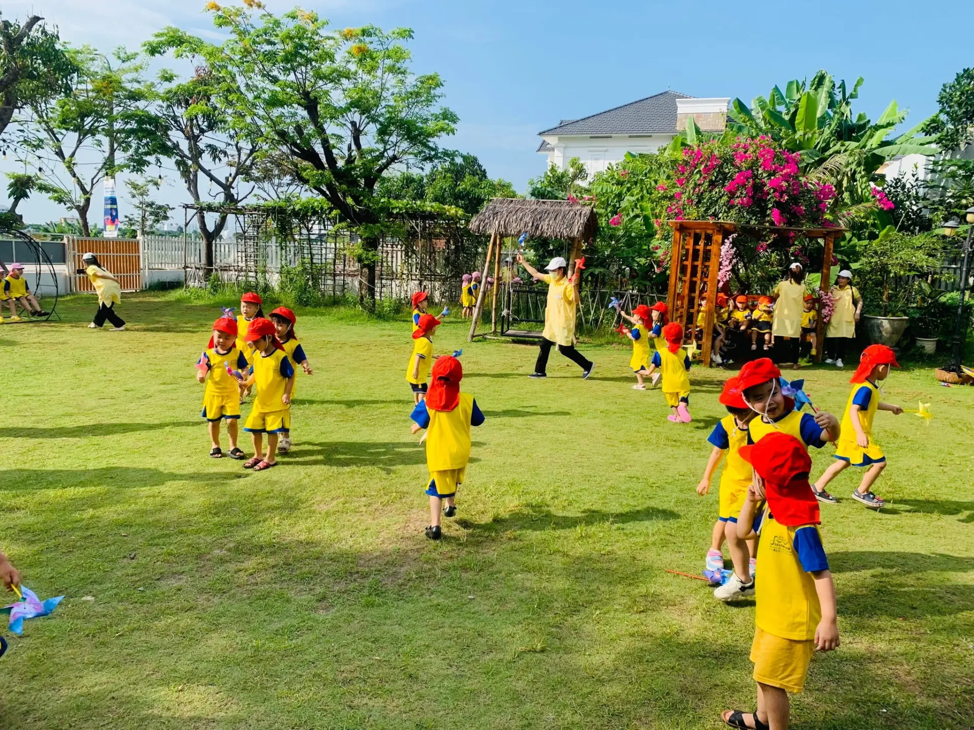 Nhà Hàng Hải Sản Bình Dân Ở Sài Gòn