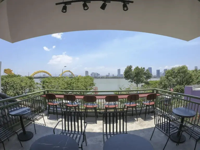 Đi Tìm 10 Quán Cafe Rooftop Đà Nẵng Cực Chill Hẹn Bạn Cuối Tuần
