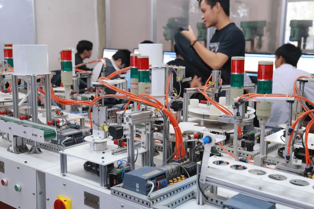 Các trường đào tạo cơ điện tử TPHCM Các trường đào tạo cơ điện tử TPHCM