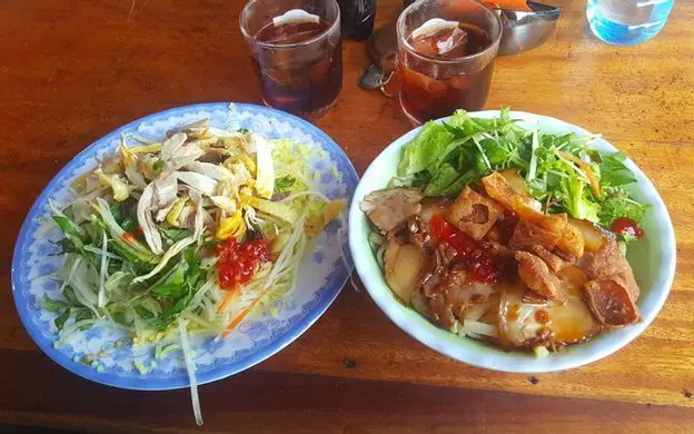 cơm gà hội an Quán Cơm Cô Mận