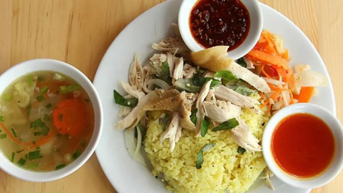 Cơm Văn Phòng Huế Cơm Mẹ Beer