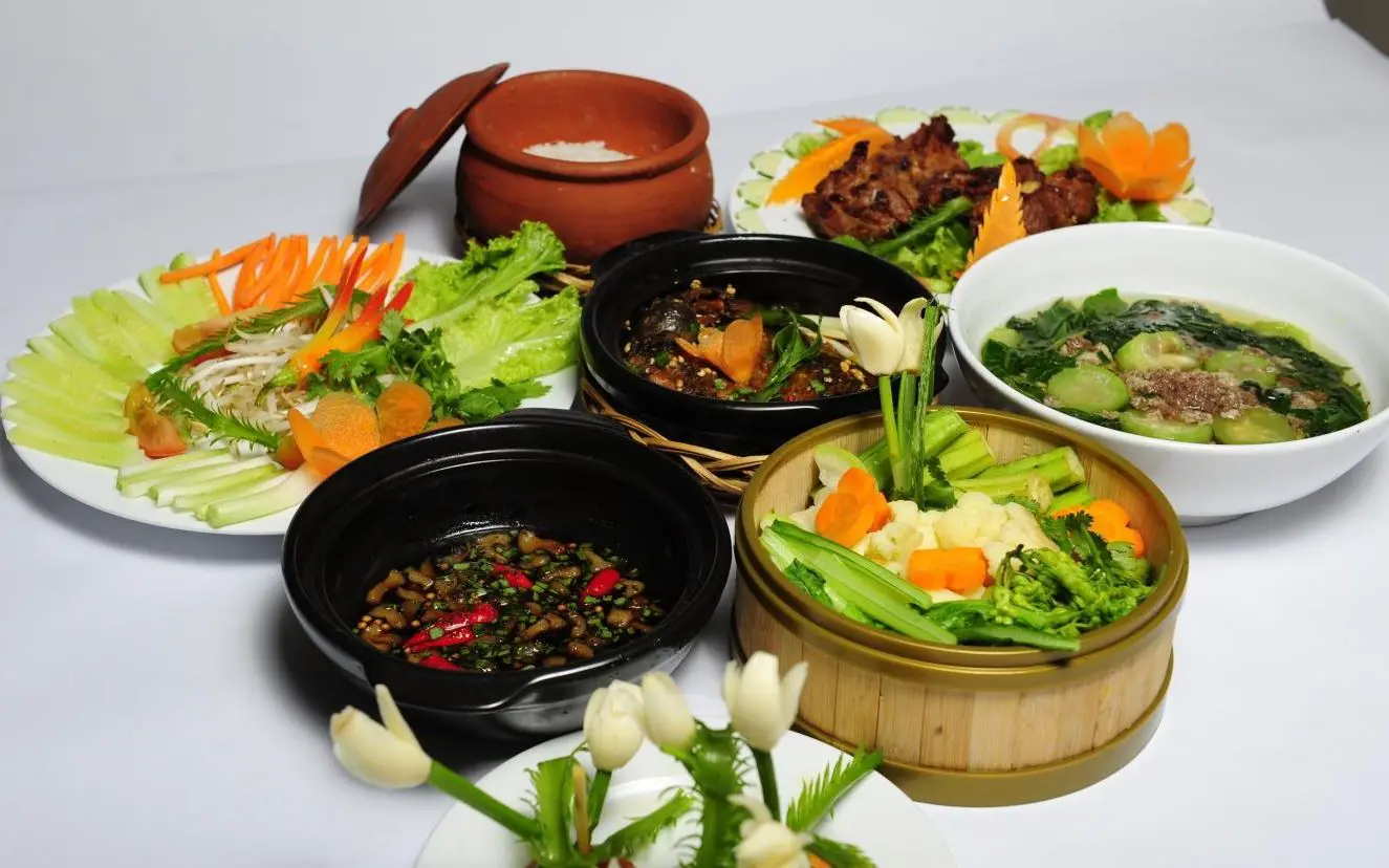 Nhà Hàng Phú Vang