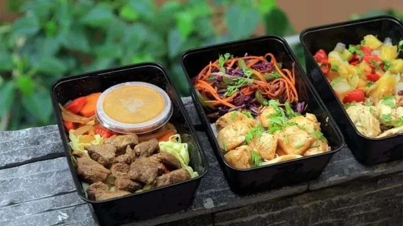 com-van-phong-nha-trang6 Laugh Food chuyên cung cấp các phần ăn mới lạ