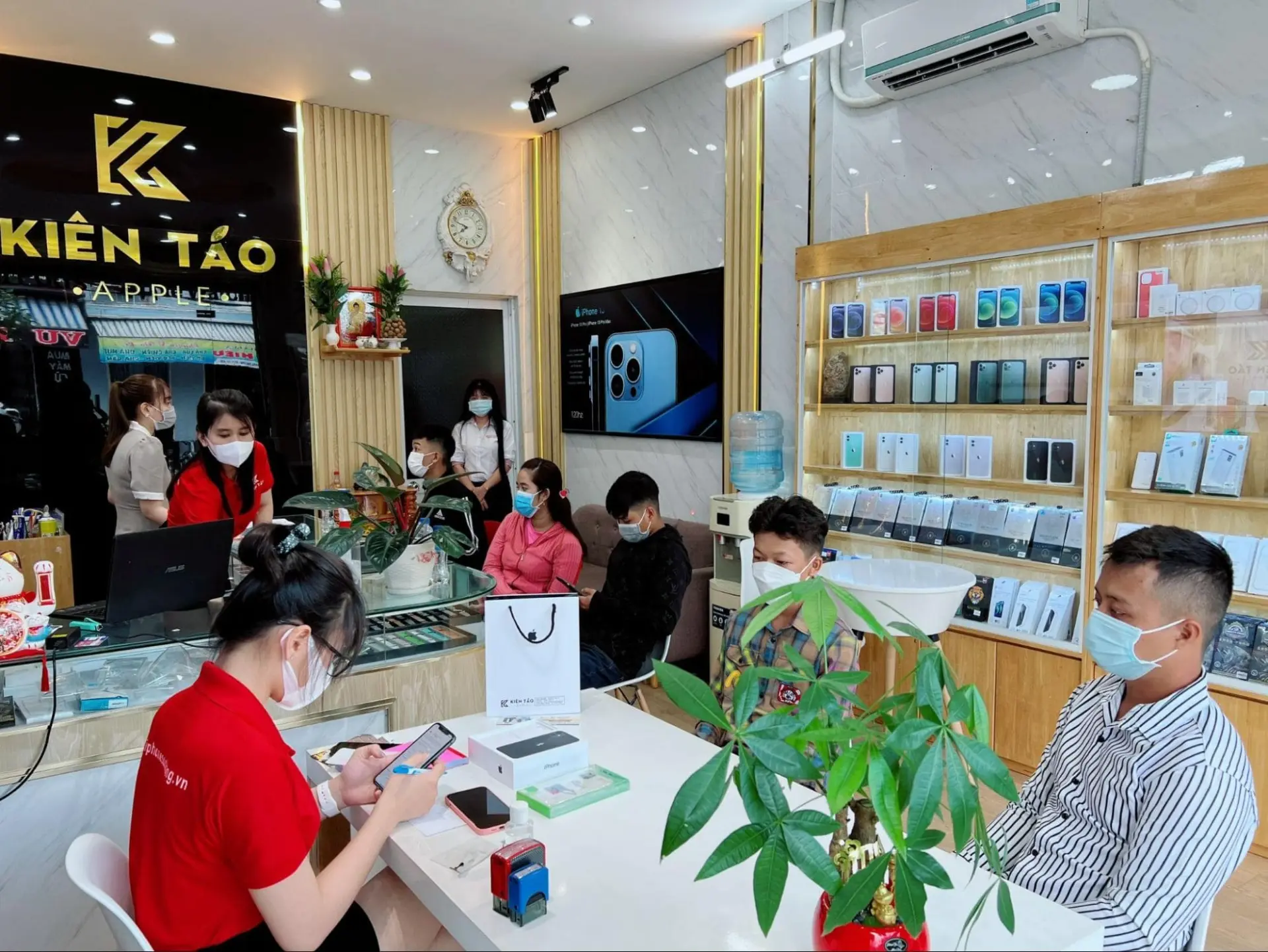 cửa hàng iphone Sóc Trăng cửa hàng iphone Sóc Trăng