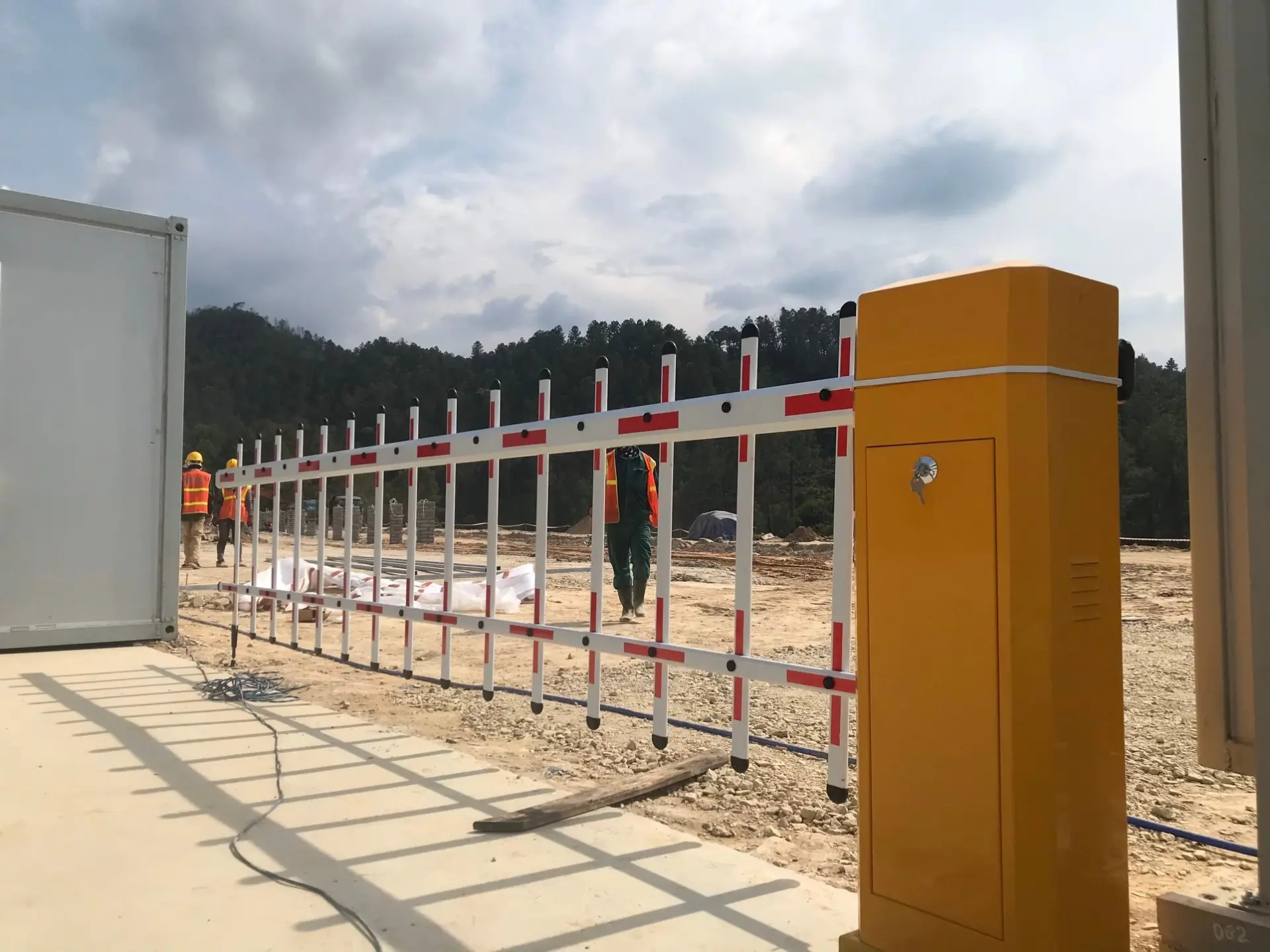 Xem Ngay Top 5 Đơn Vị Lắp Đặt Cửa Tự Động Quảng Ngãi Uy Tín