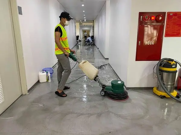 Dịch Vụ Vệ Sinh Công Nghiệp Núi Thành