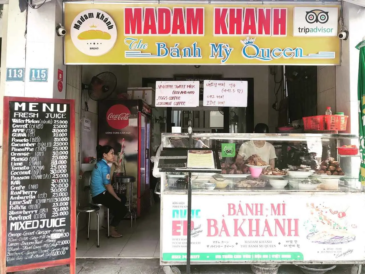 địa điểm ăn uống hội an Quán Bánh Mì Madam Khánh