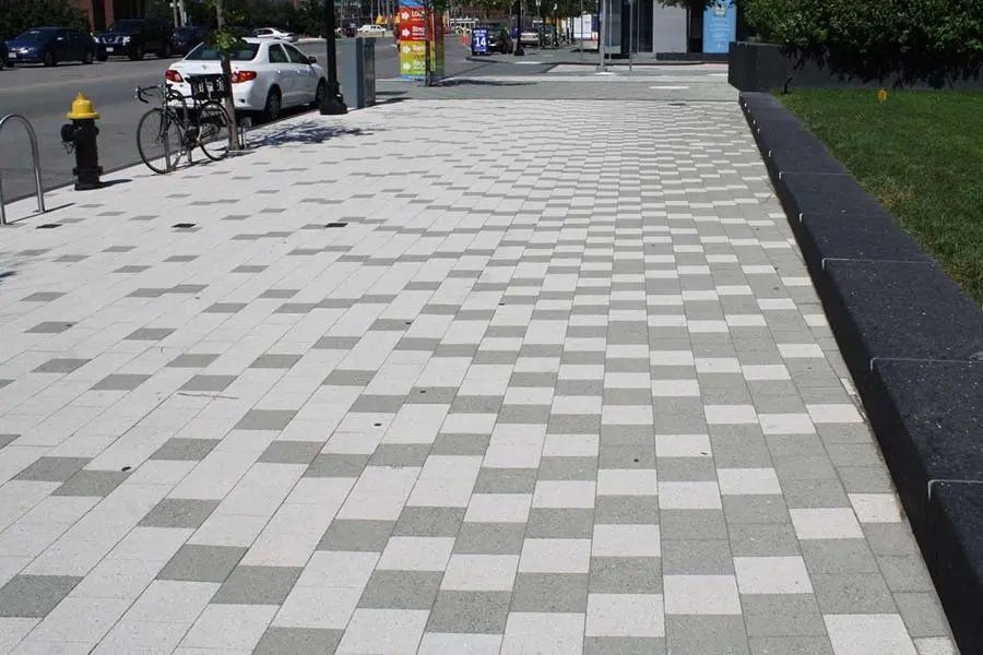 gạch vỉa hè Quy Nhơn xây dựng