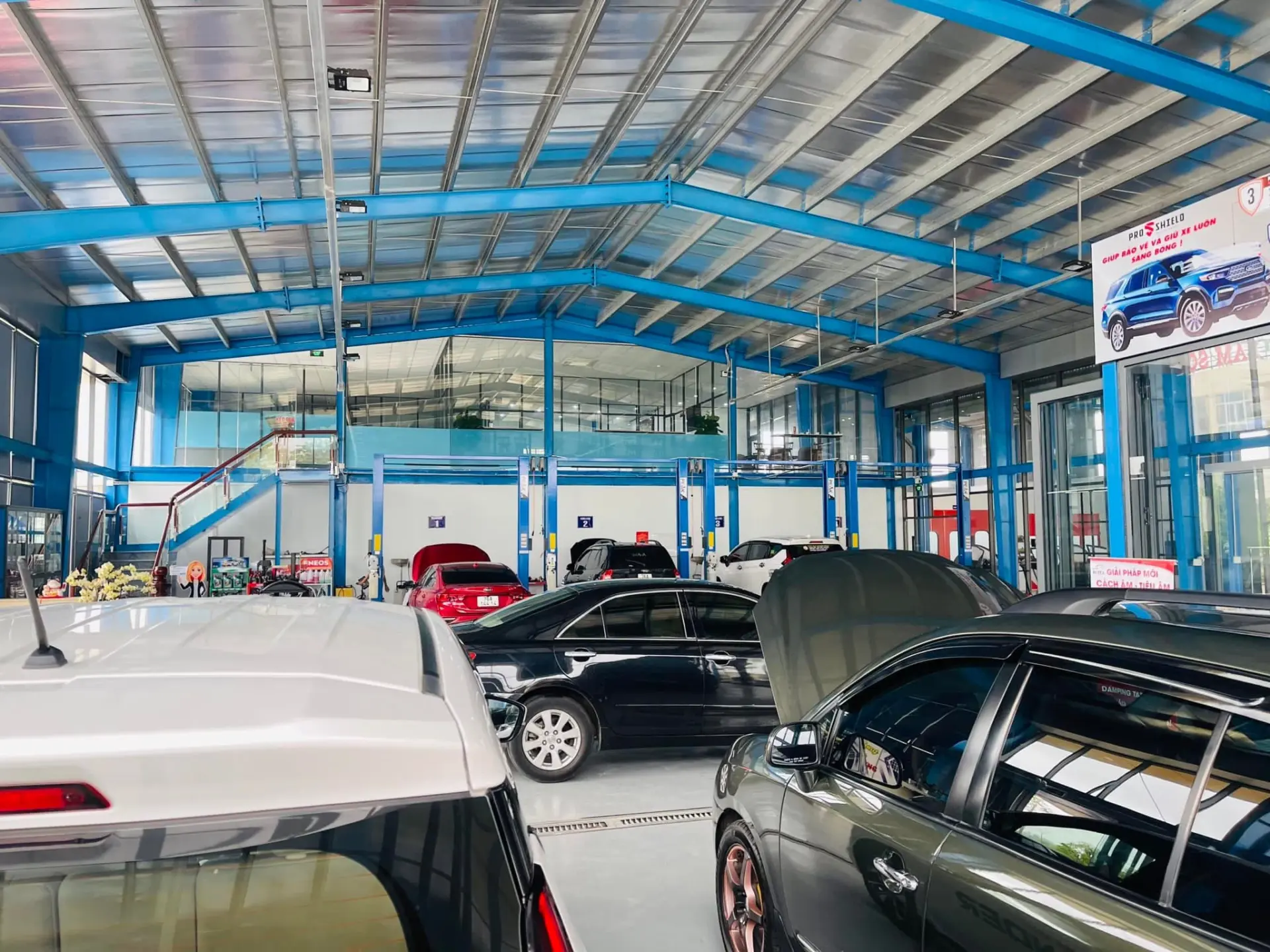 gara ô tô Quãng Ngãi Auto Tín Thành Hưng