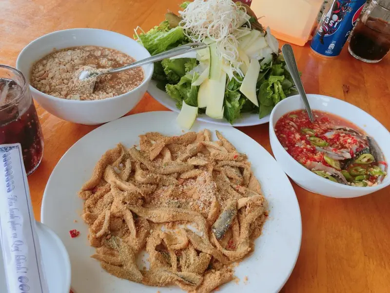 Gỏi cá trích Đà nẵng