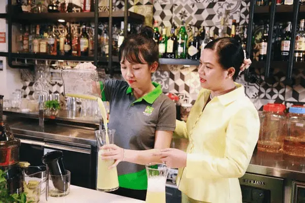 Mách Bạn Top 7 Địa Chỉ Học Pha Chế Đồ Uống Ở Bình Dương Uy Tín