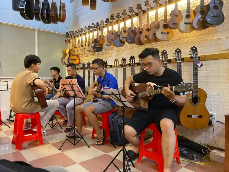 học guitar tphcm SAY Acoustic - SAY Guitar