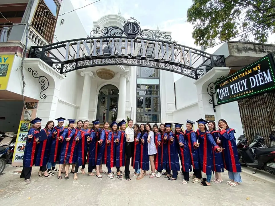 Bánh bông lan trứng muối Đà Nẵng
