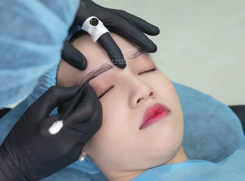 học nghề điêu khắc chân mày đồng nai học nghề thẩm mỹ