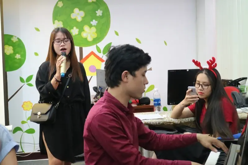 học thanh nhạc hà nội Trung Tâm Nghệ Thuật Mr Thương