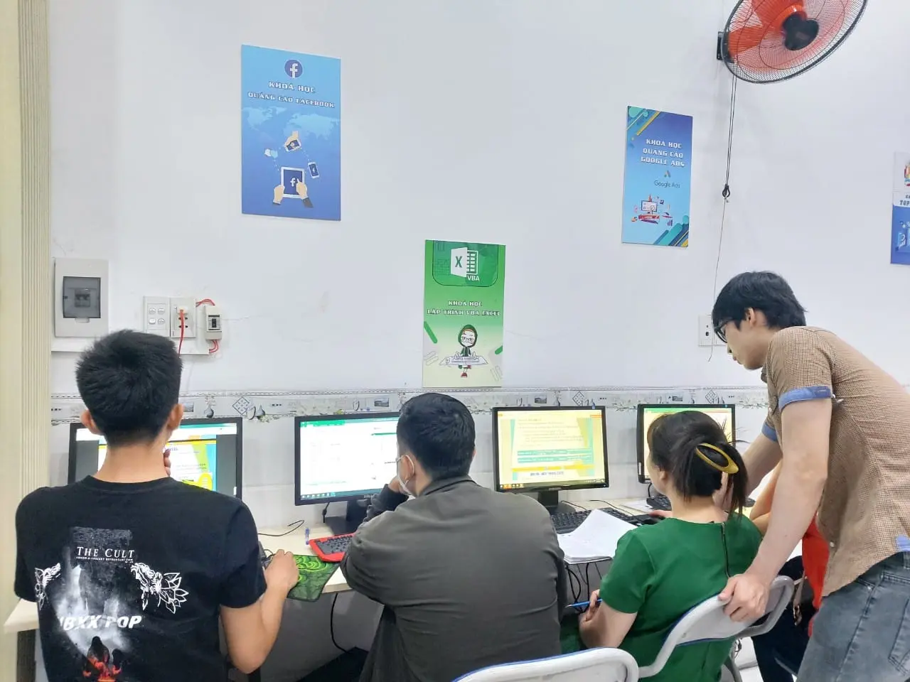 học tin học văn phòng Cần Thơ học tin học văn phòng Cần Thơ