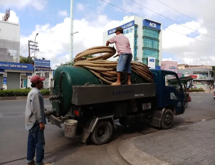 hút hầm cầu Hạ Long Rút hầm cầu Hạ Long