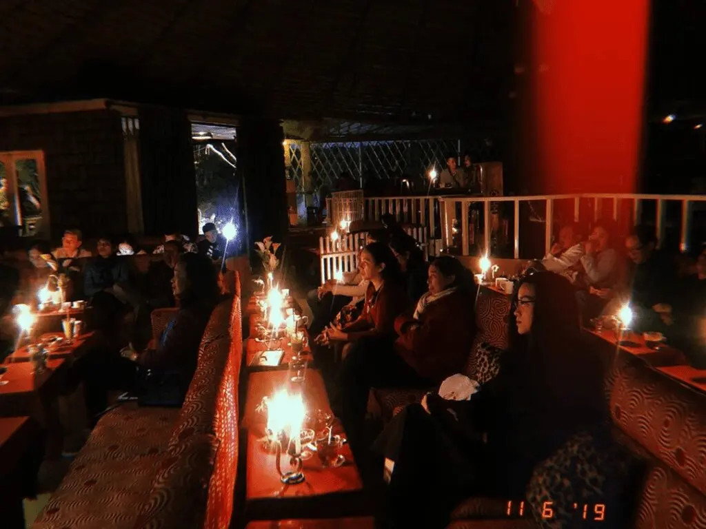 phòng trà Đà Lạt Cung Tơ Chiều
