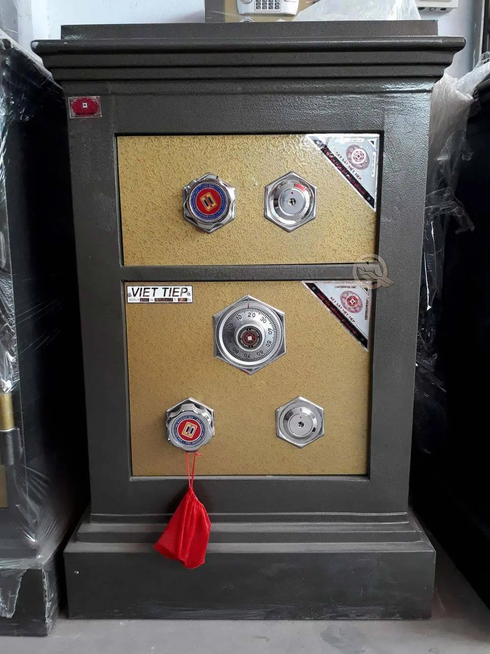 két sắt Thái Bình két sắt Thái Bình