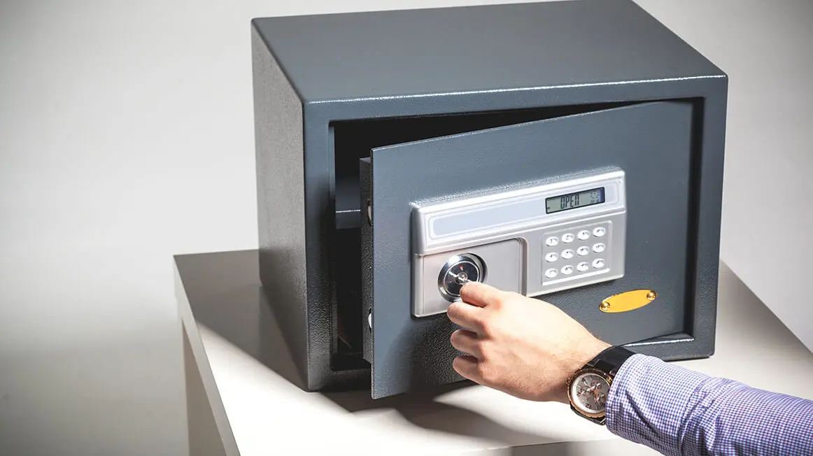 két sắt Thái Bình Nội Thất Hòa Phát Giang Ngọc