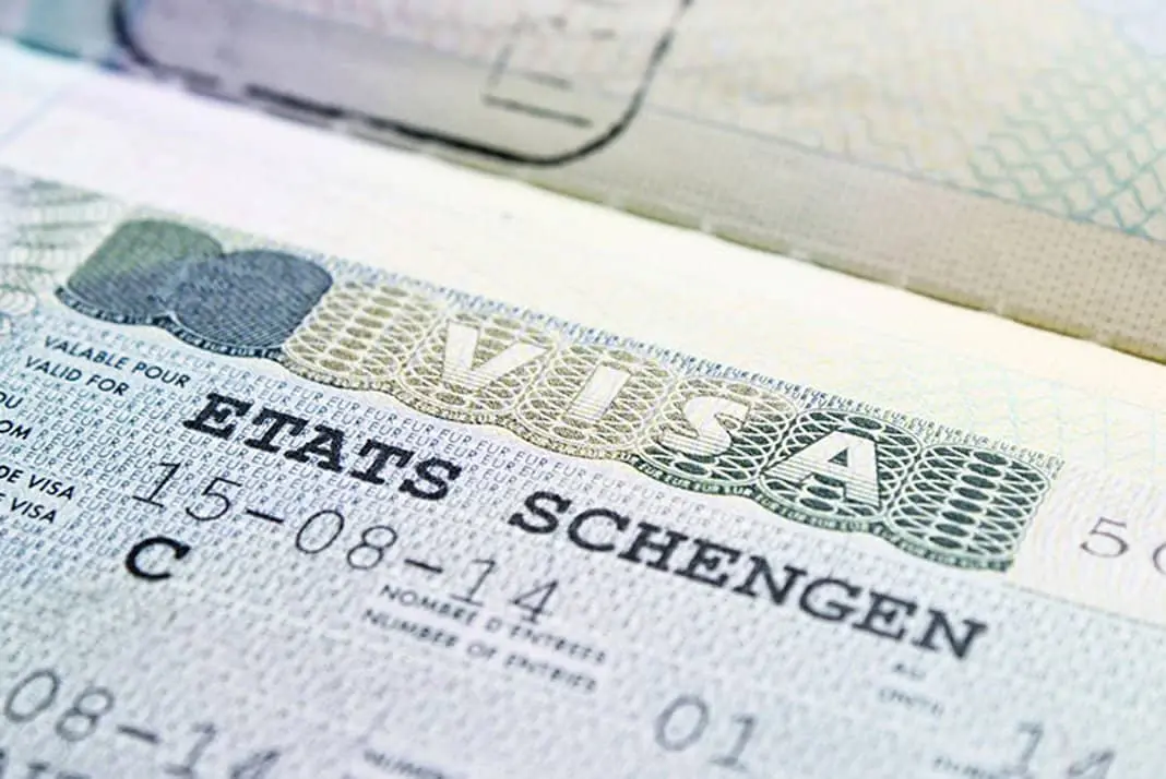 làm visa ở Nha Trang Công Ty TNHH Thương Mại Và Du Lịch Let’s Fly Travel