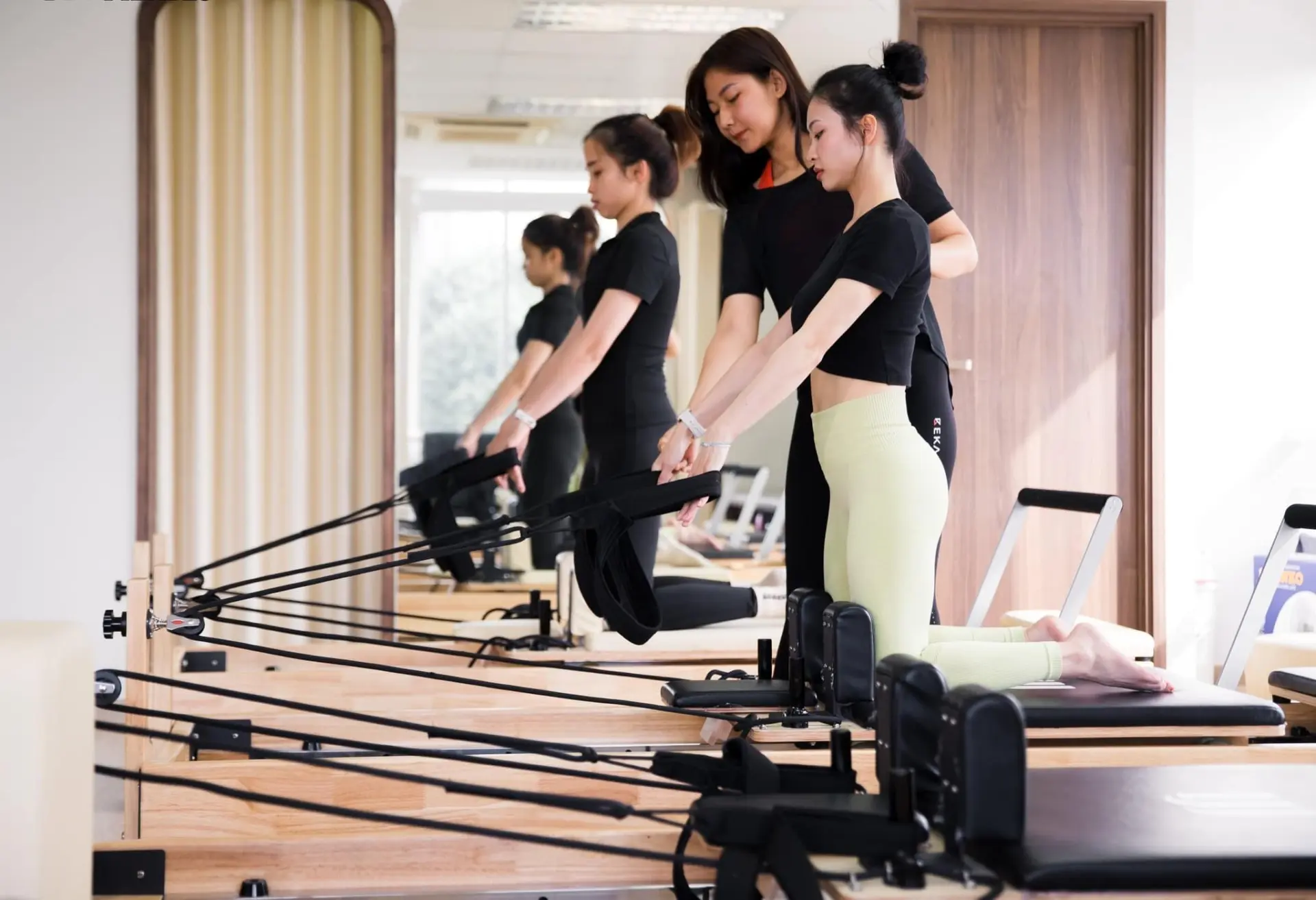 lop-hoc-pilates-o-tphcm-5-min lớp học pilates ở tphcm