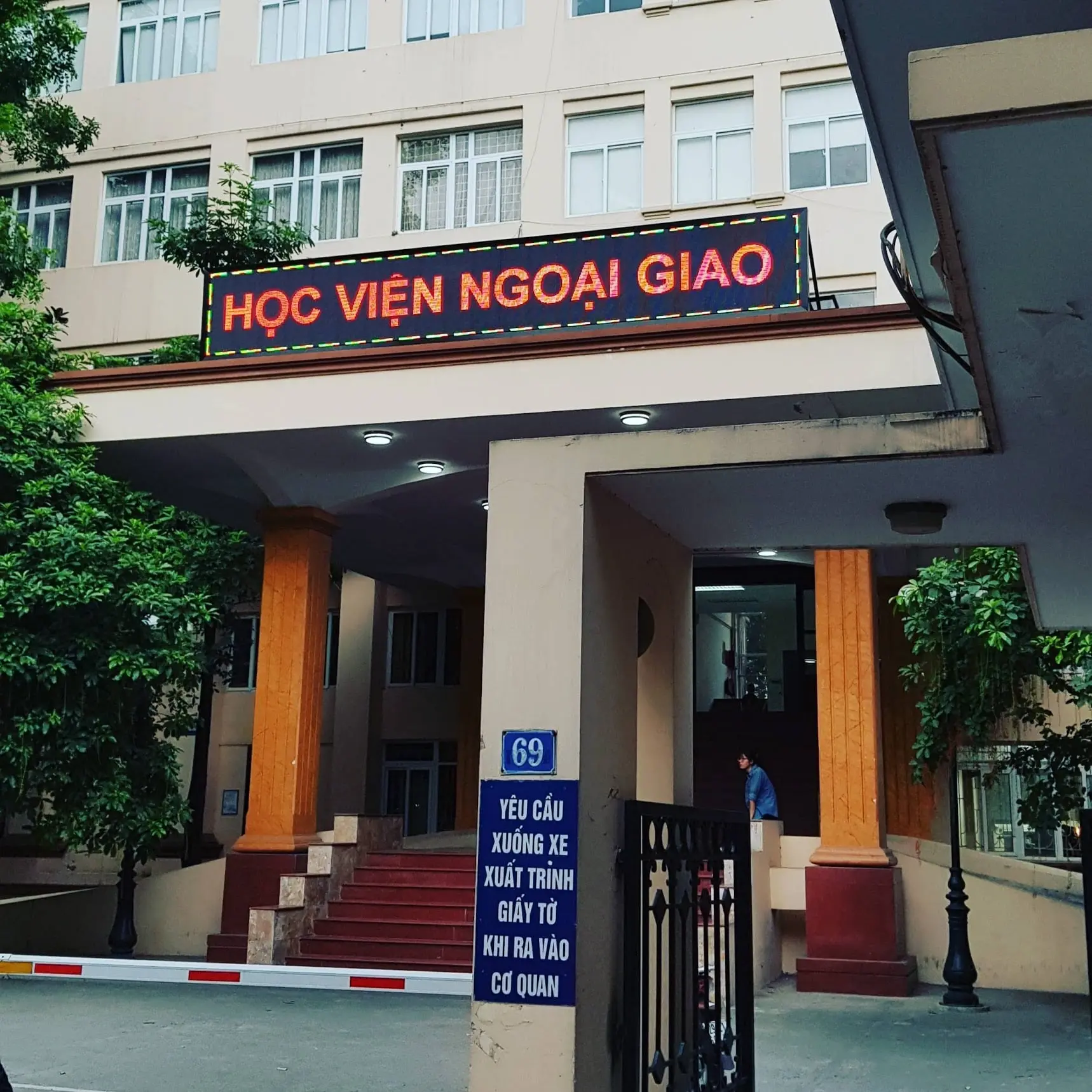 ngôn ngữ anh nên học trường nào ở hà nội Học Viện Ngoại Giao