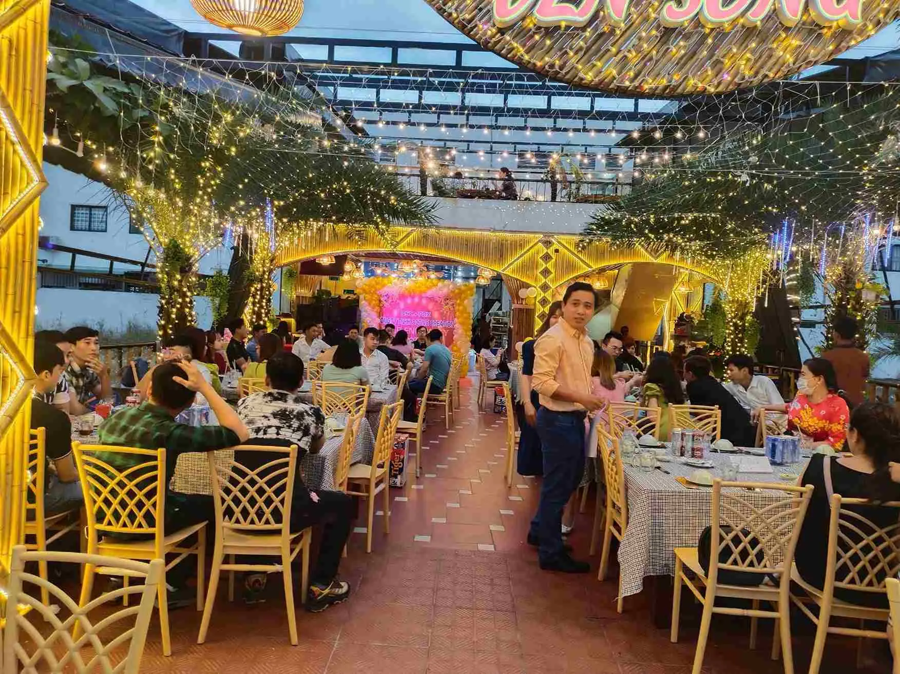nhà hàng Long An Cá Chèo Bẻo