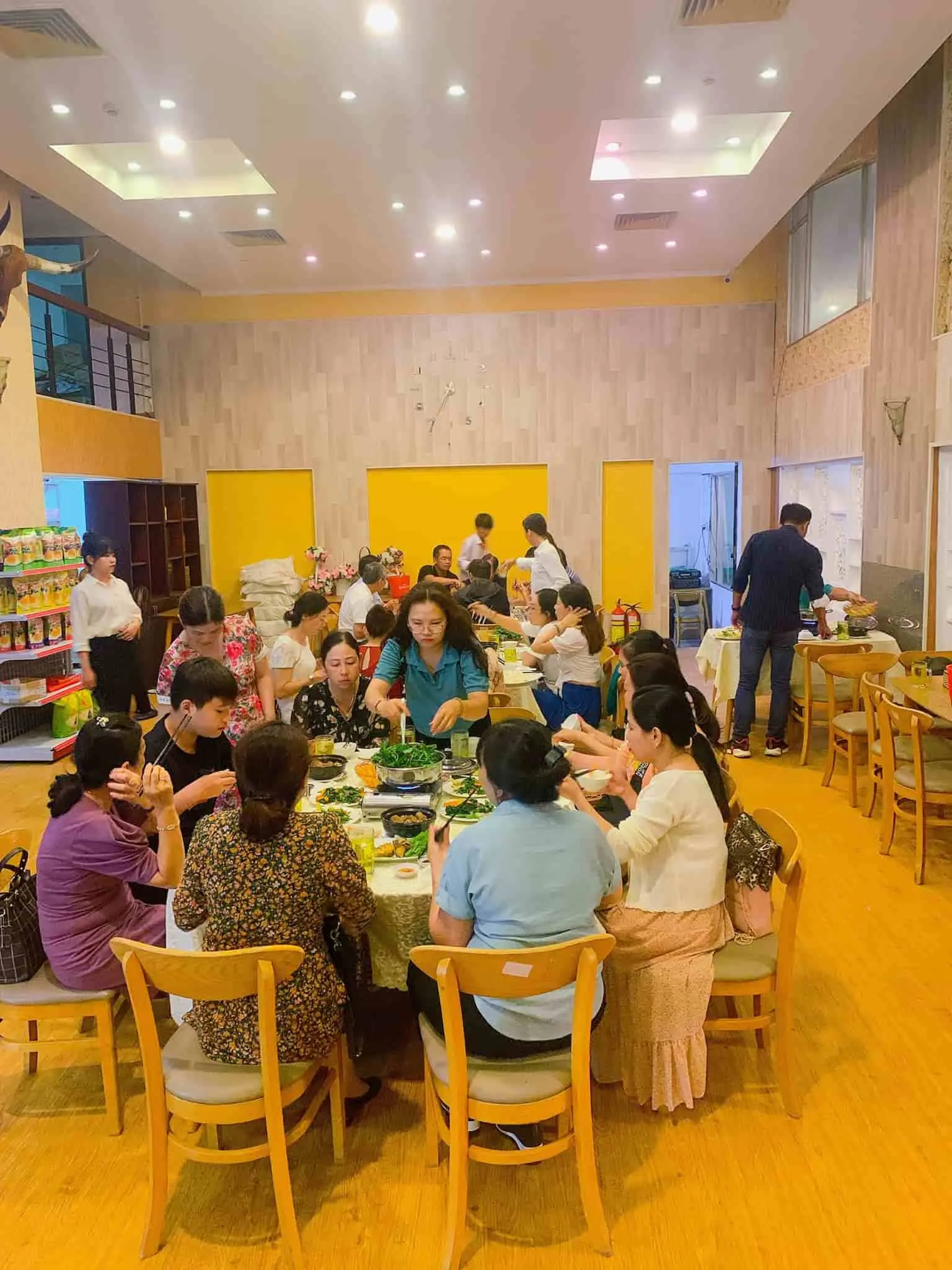 nhà hàng sóc trăng Khách Sạn Nhà Hàng Quê Hương Sóc Trăng