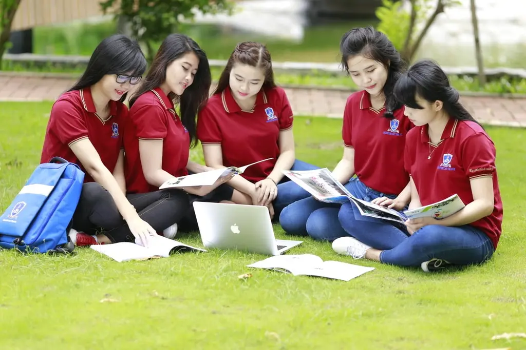 các trường đại học dân lập ở tphcm Đại Học Nguyễn Tất Thành