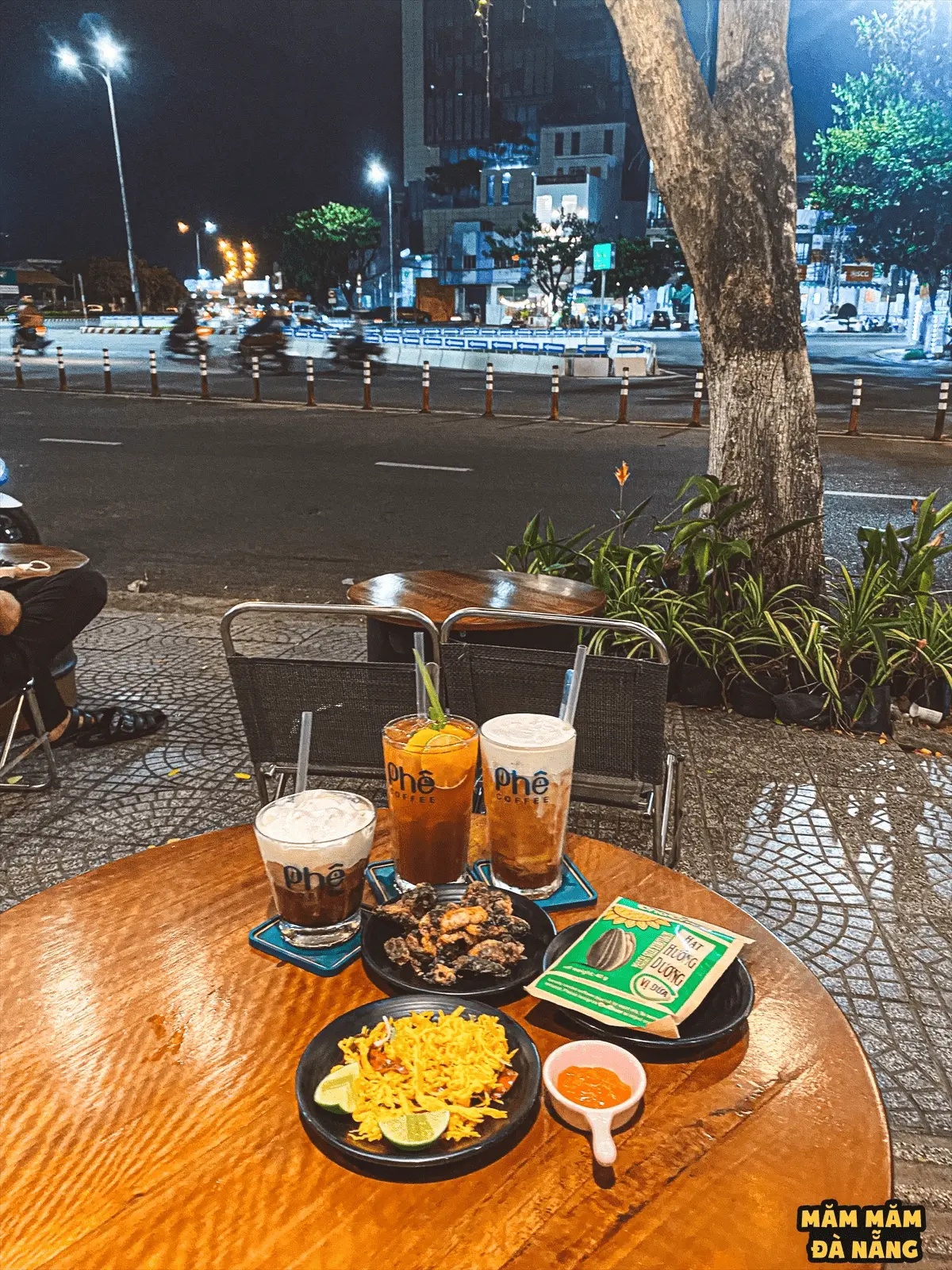 quán cafe mở xuyên đêm ở Đà Nẵng Phê Coffee