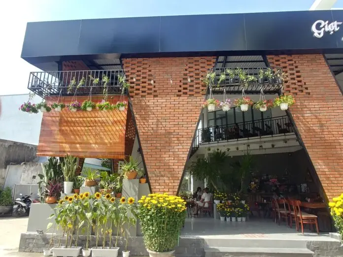 Quán Ăn Vặt Hà Nội Tào Phớ & Nem Chua Rán - Đại Từ