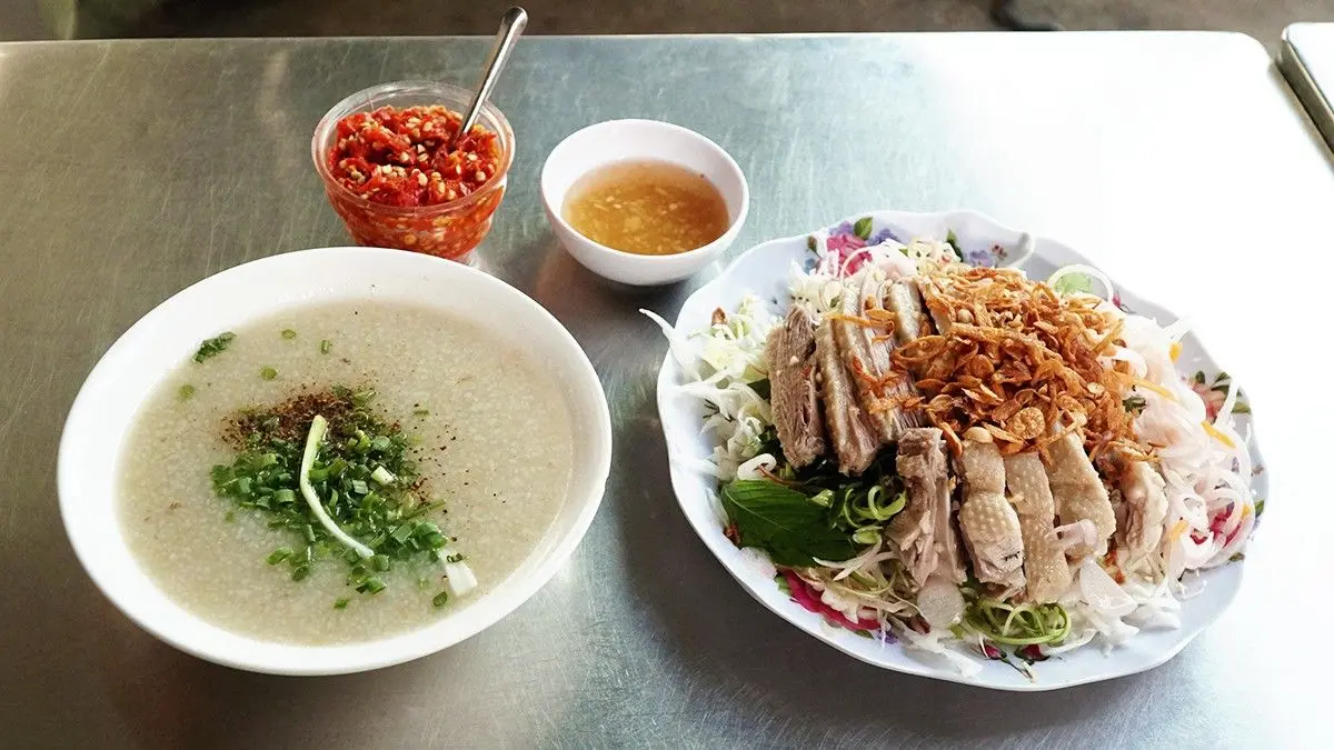 Cơm Gà Xối Mỡ Quang Vinh