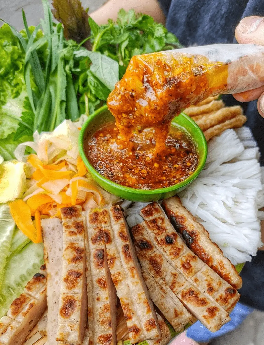 Top 12 Quán Ăn Nem Nướng Ở Hà Nội Nhất Định Bạn Phải Thử