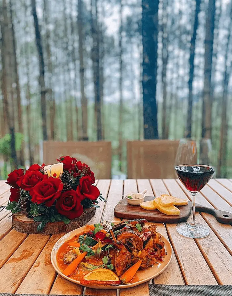 quán ăn ngon đà lạt Rừng Thông Mơ Farm & Bistro