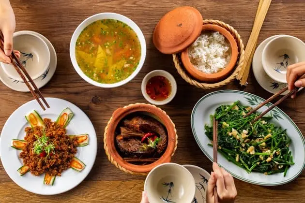 quán ăn gia đình quận 1